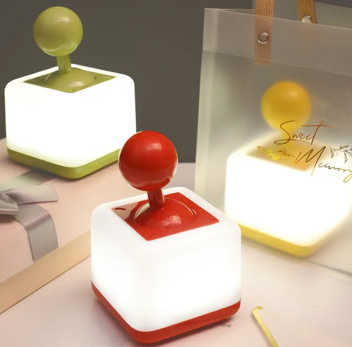 Rocker-style stress-relieving fun lamp